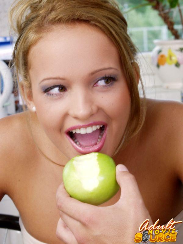 Порно галерея яблочко